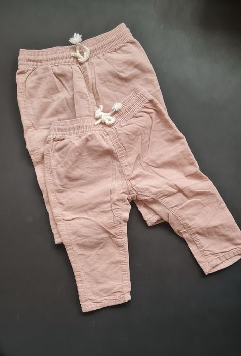 Pantaloni grosi marimea 68 H&M