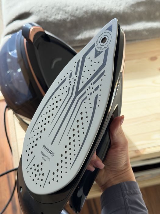 Парогенератор Philips PerfectCare серия 9000