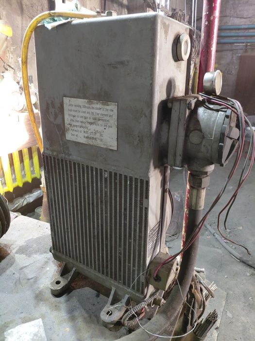 Масляный охладитель автобетоносмесителя