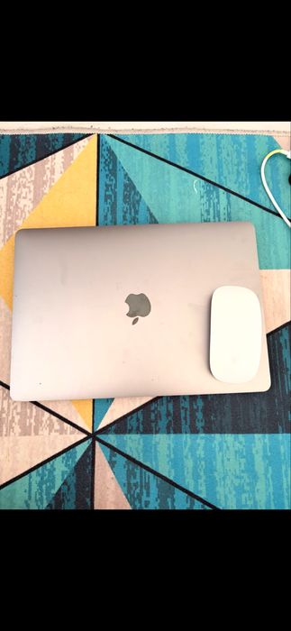 Macbook продам !!!