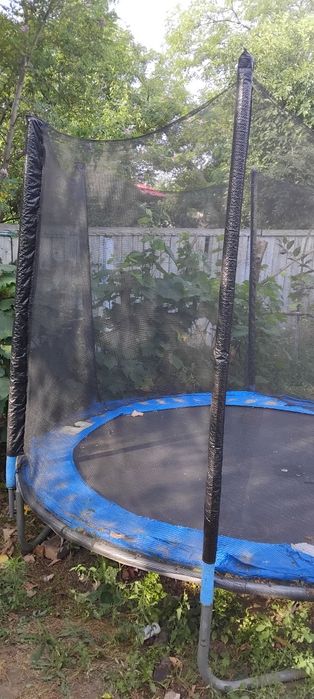 Trambulina pentru copii distracție