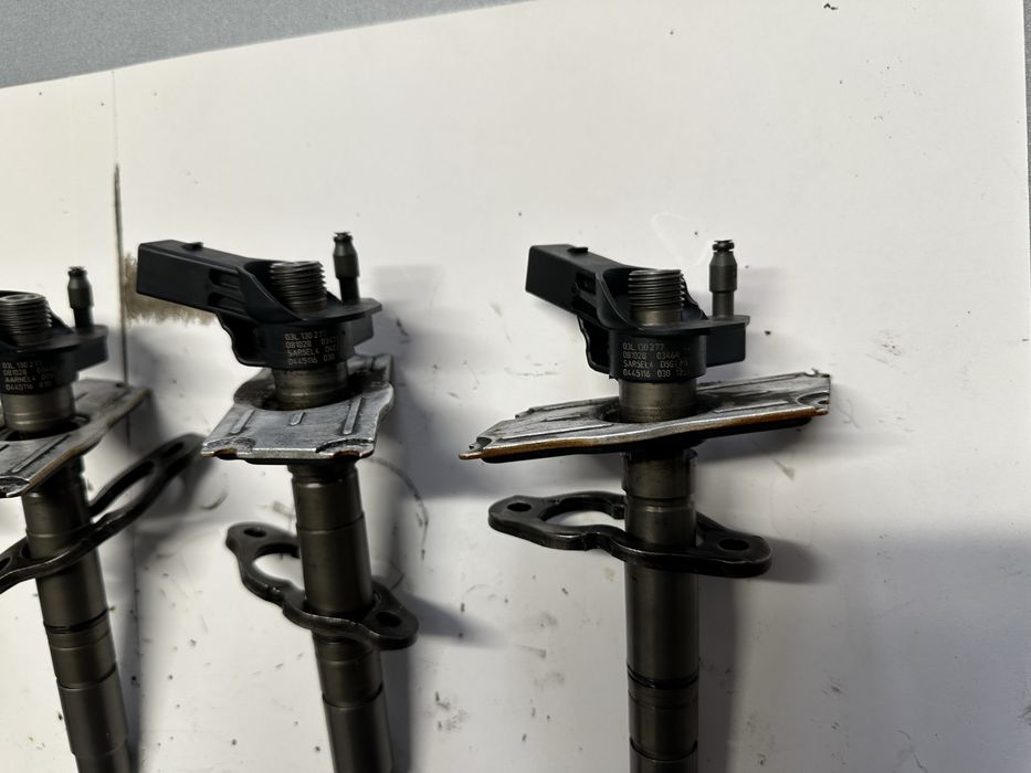 03L 130 277 дюза/дюзи за 2.0tdi-140к комънрейл VAG,VW,Seat,Skoda