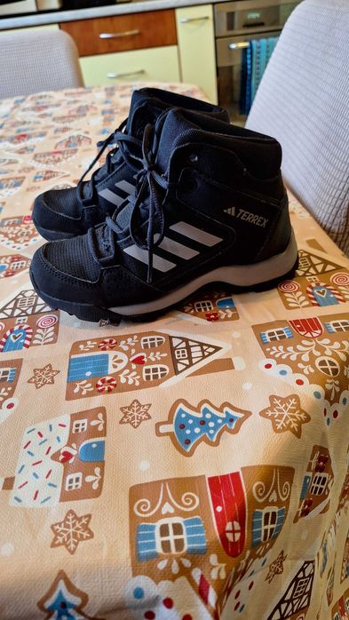 Детски ботуши адидас