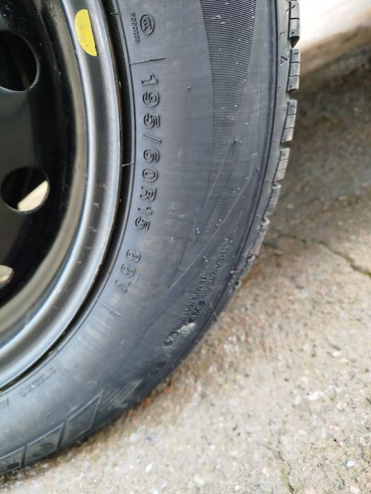 Диска с шинами продается ещё новый.диски в отличном состояние