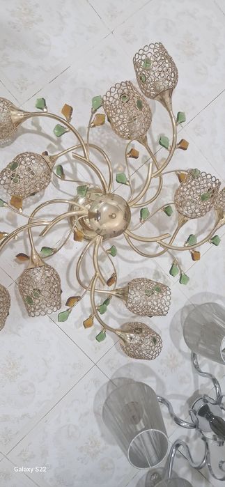 Продам срочно люстра