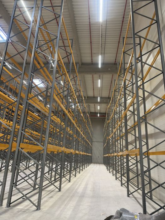 Rafturi metalice industriale