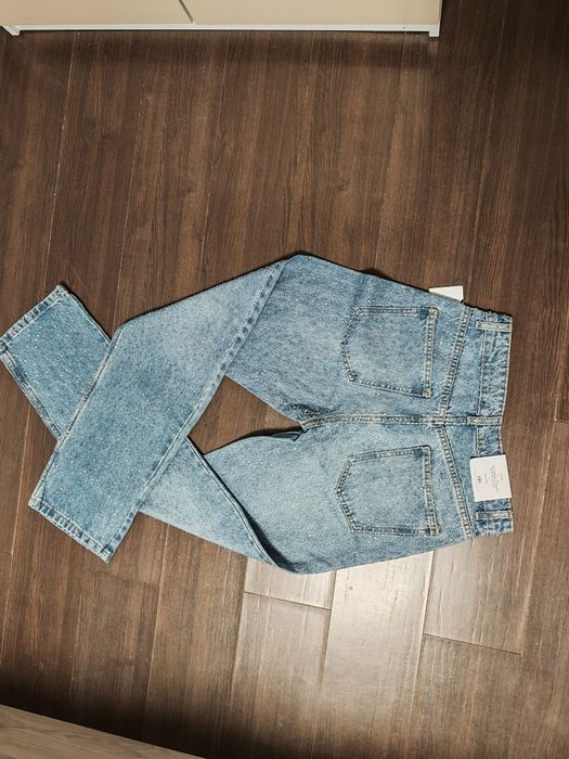 Нови дънки Zara с кристали