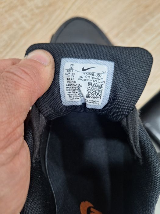 Здравейте продавам маратонки NIKE AIR MAX 90 LTR изцяло от естествена