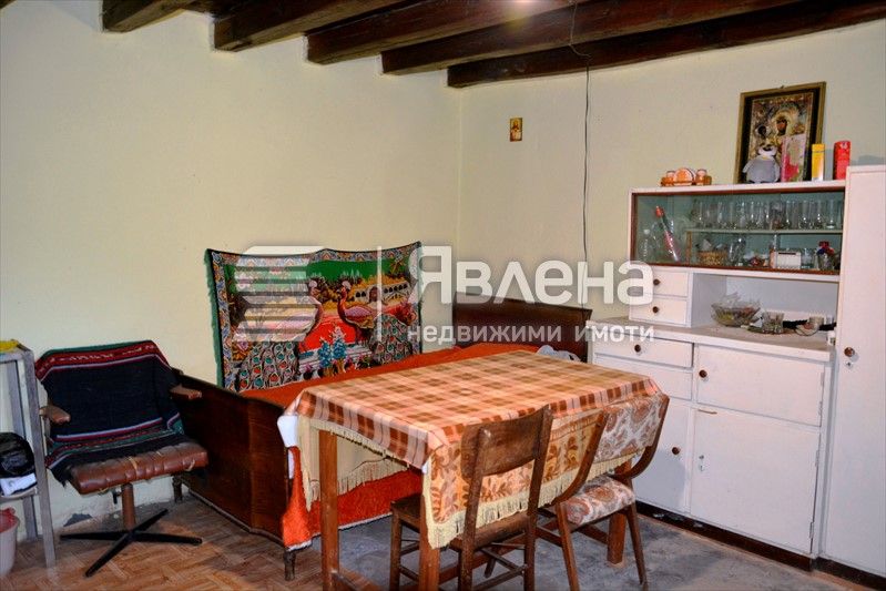Продава се Къща в с. Яздач, Област Стара Загора - 140 кв.м за 300 €/кв.м - Снимка #11