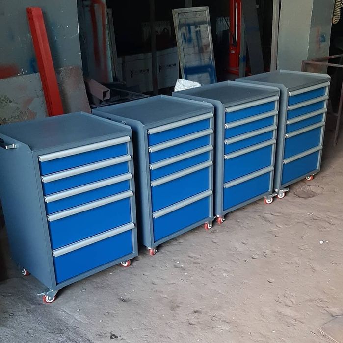 Тележка инструментальная