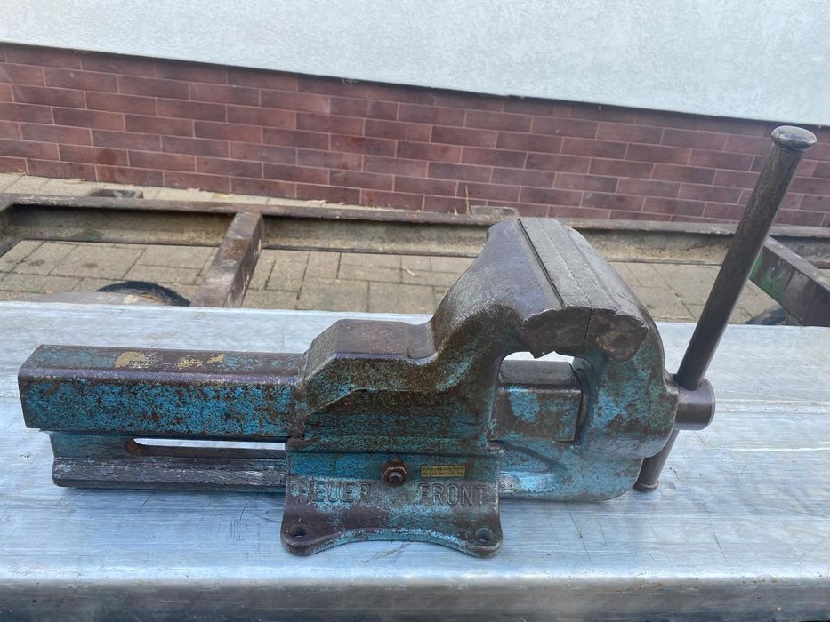 Menghina Front Heuer