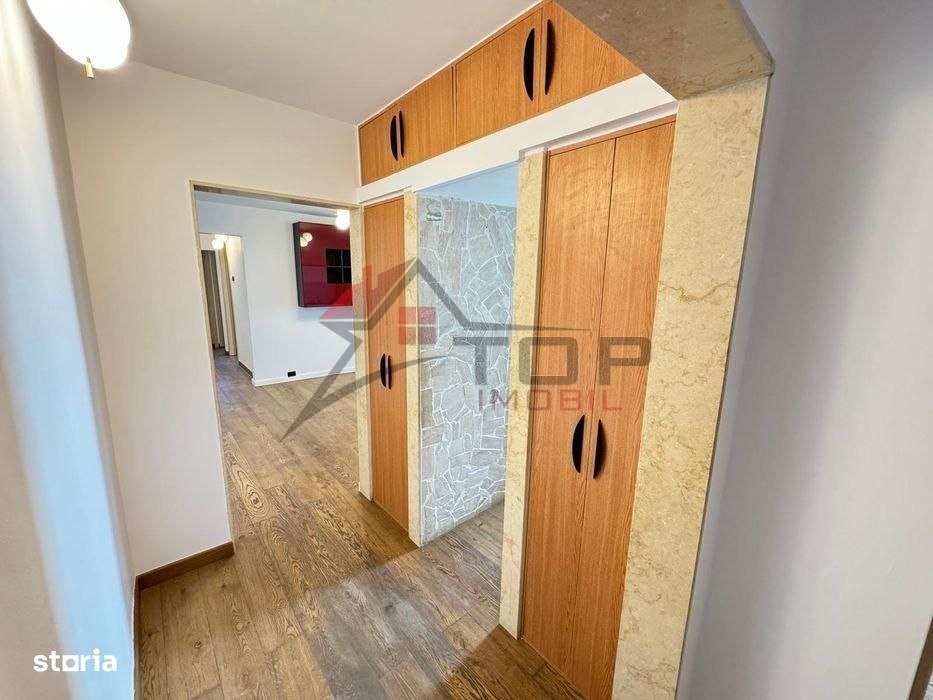 Etaj 2 - Mircea cel Batran, 4 camere cu geam la baie, liber