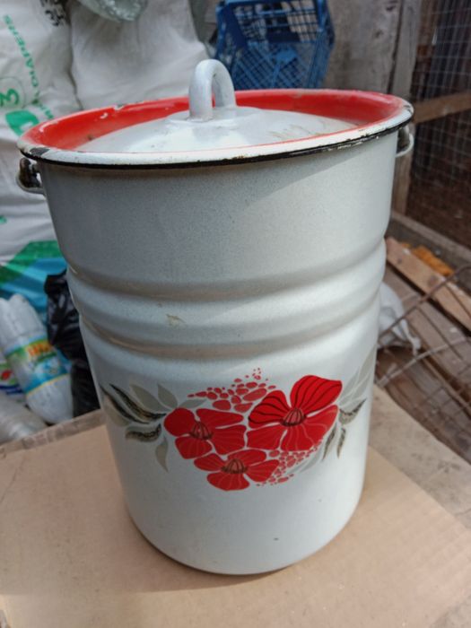 Продам кателок эмалированный