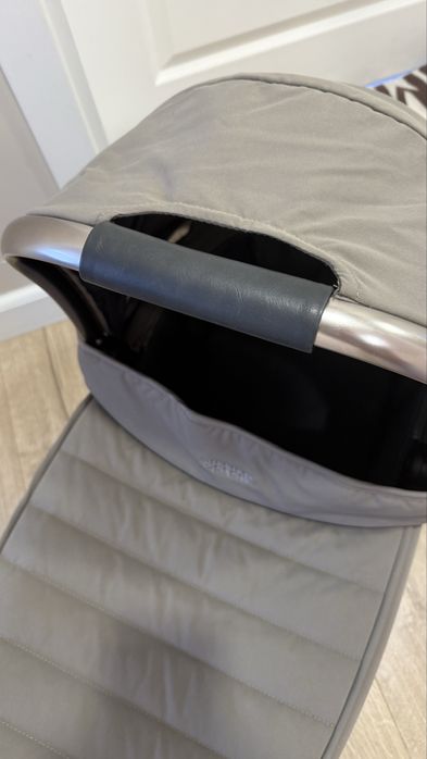 Кош за новородено на mamas and papas