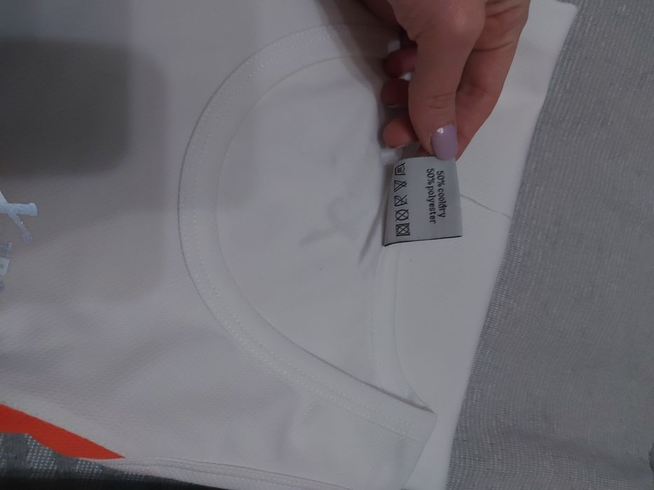 Спортни тениски и