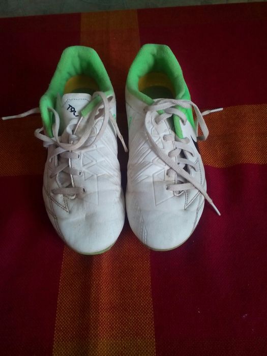 Футболни обувки"Найк"