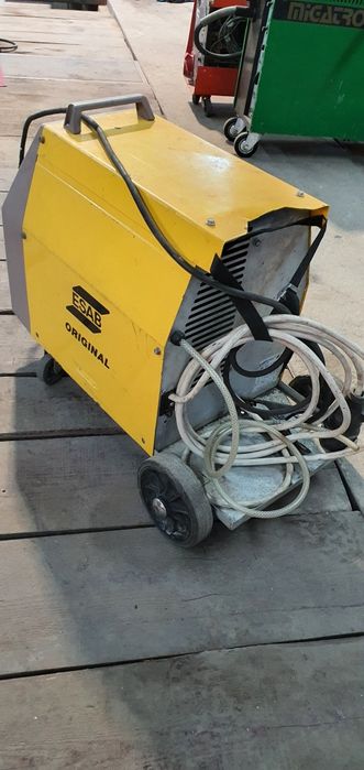 Aparat de sudura ESAB 240 amperi.