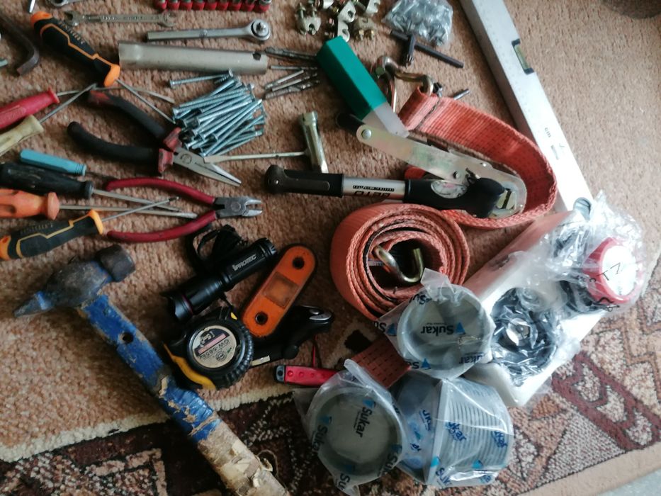 Инструменти цена 19. Евро