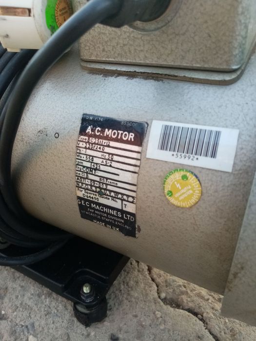 Вакум помпа в отлично състояние