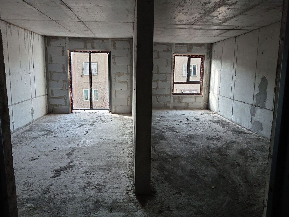 Srochno kvartira sotiladi