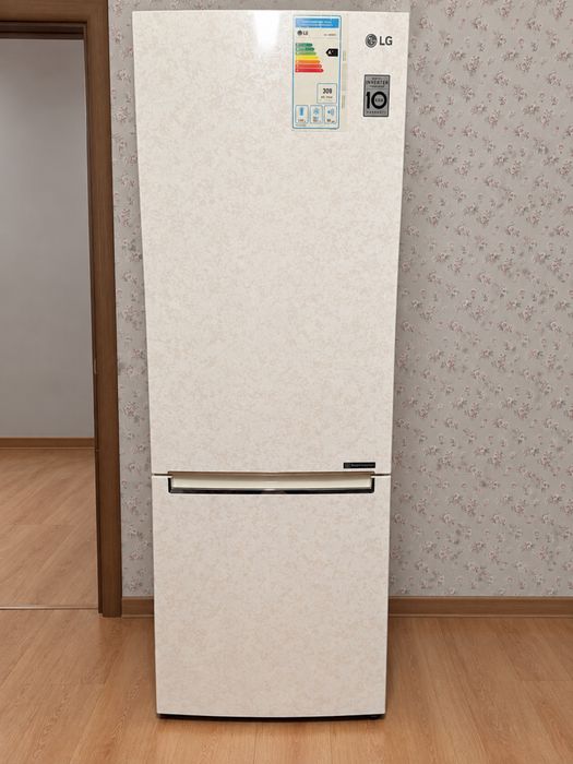 Продам холодильник LG