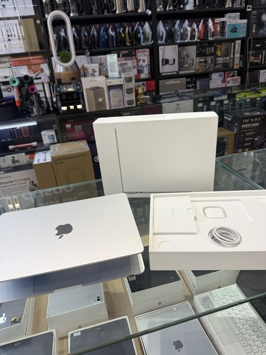 Macbook Air m5 13inch 16/512gb