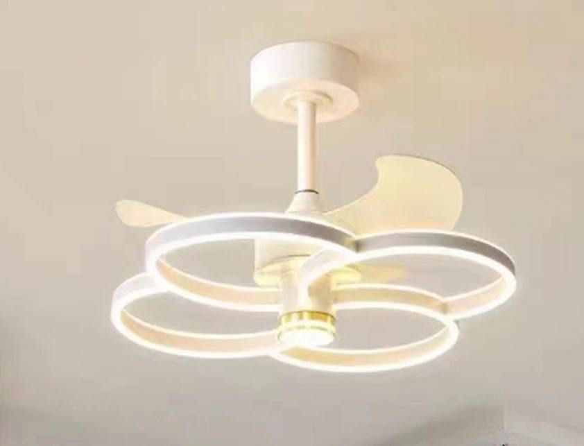 Вентилятор Люстра hi tech