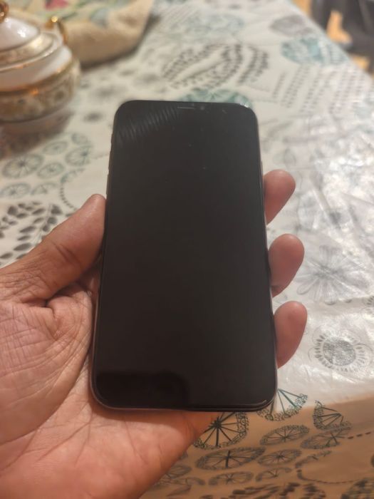 Обменяю Iphone Xs в идеале