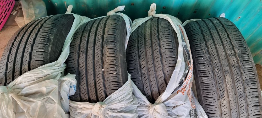 Продам шины Triangle 235/55 R19