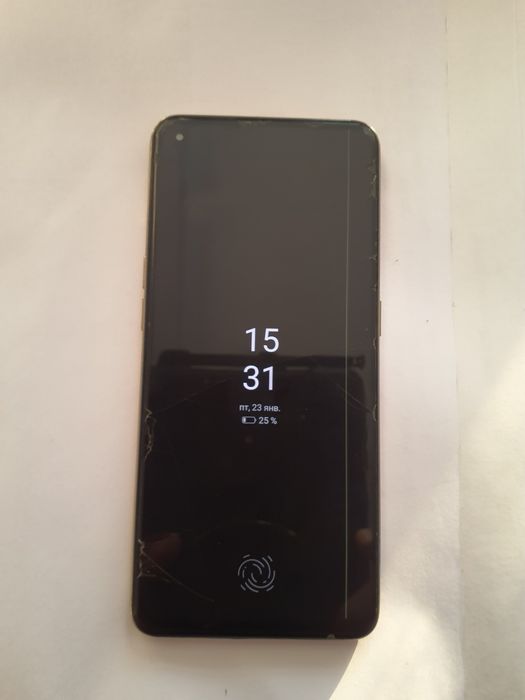 Продам телефон oppo reno 8