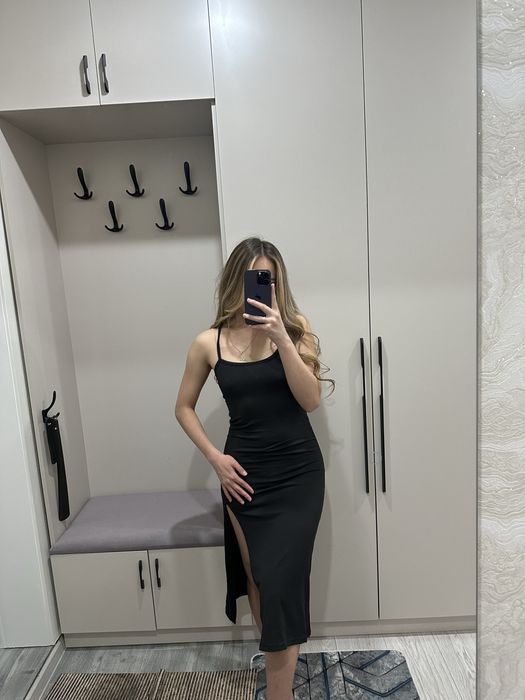 Продам платья и юбки