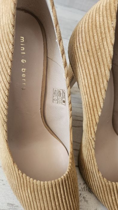 Обувки,цвят горчица