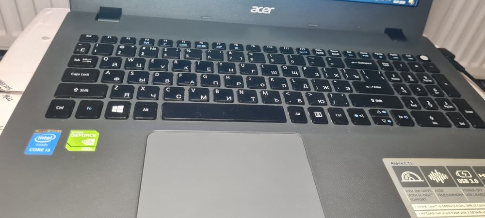 Acer notebook sotiladi