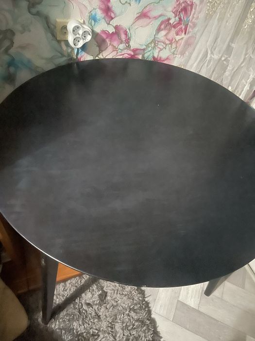 Продам стол новый