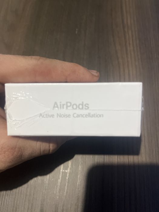 Airpods 4 ANC noi cu factura