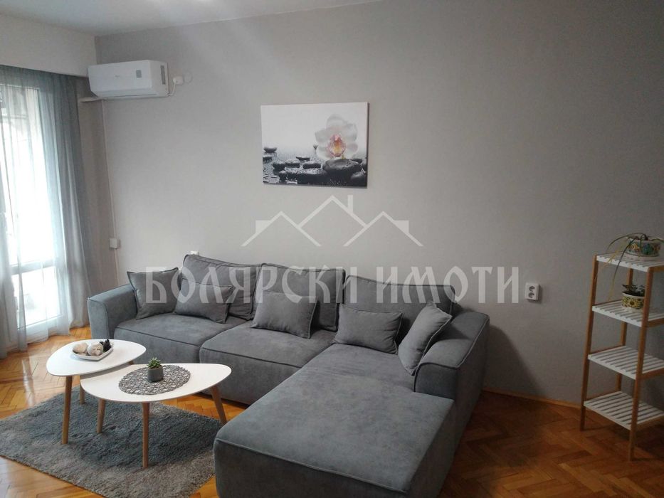 Южен апартамент до Нова Болница