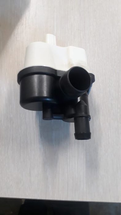 Range rover bmw Клапан вертиляции бака, абсорбера bosch