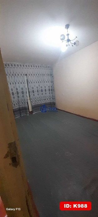 K988 5Mikrorayonda 2xonalik kvartira sotiladi
