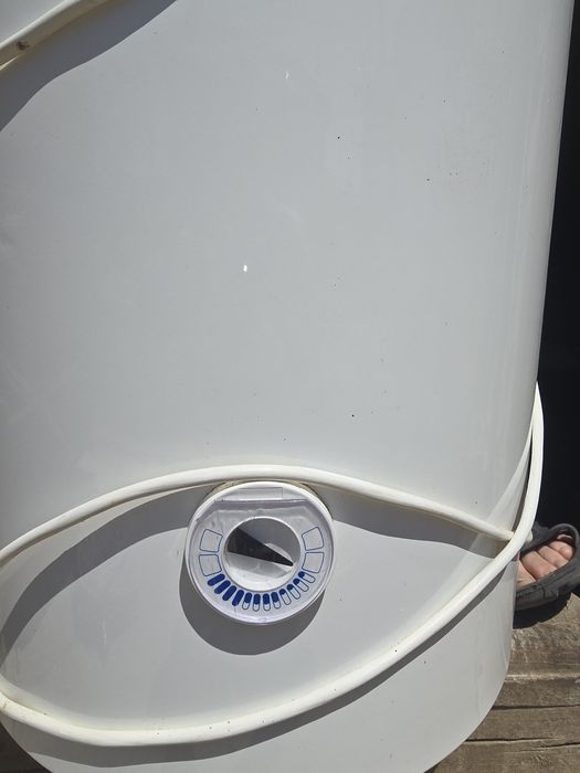 Vand boiler electric aproape nou