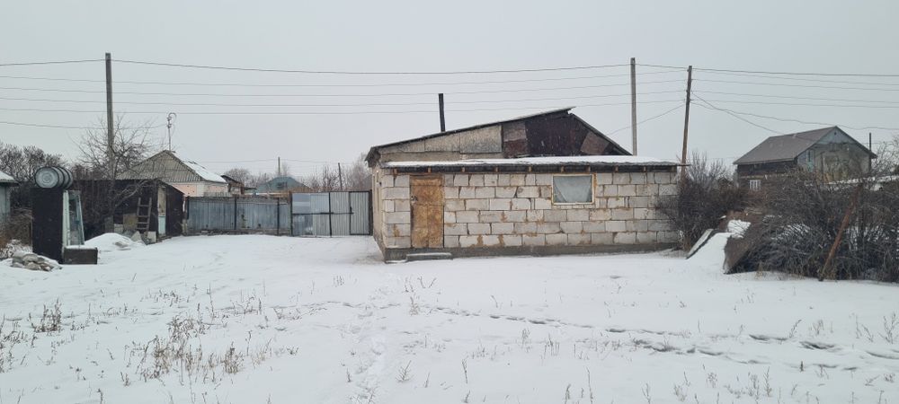 Продам дом  находится на Баброке