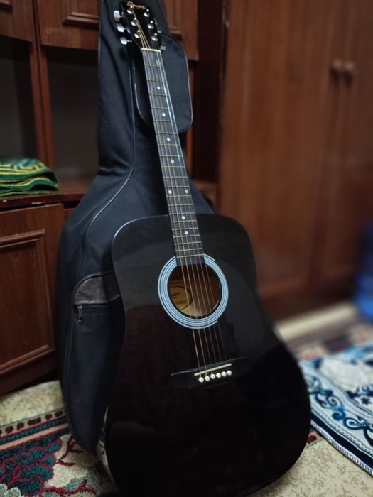 Gitara suquier в отличном состояние