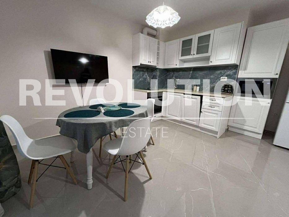 Дава се под наем Двустаен апартамент в Варна, Левски - 60 кв.м за 548.25 € - Снимка #1