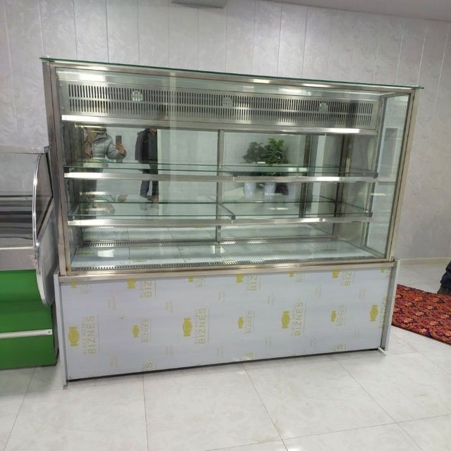 Витрина холоденлик