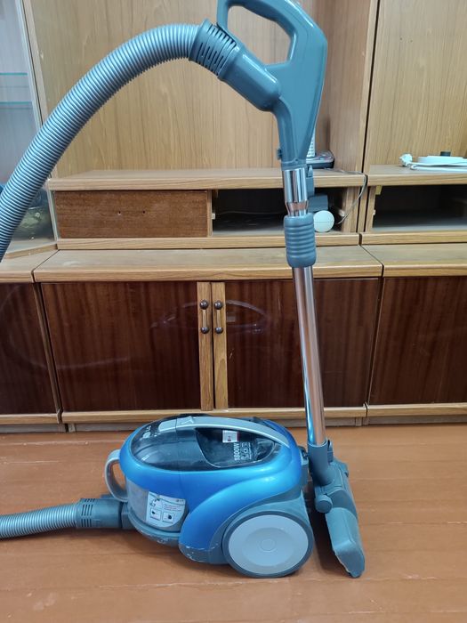 Пылесос б/у в хорошем состоянии