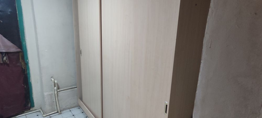 продам шифонер большой ,без полок