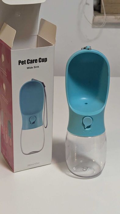 Sticlă portabilă pentru hidratare căței