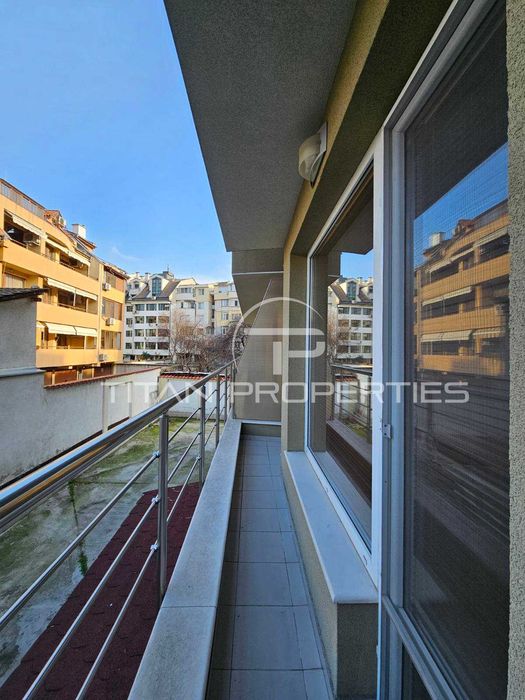 Тристаен апартамент Кършияка