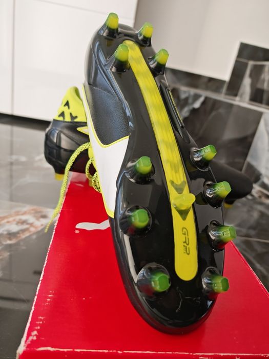 Ghe­te fotbal Puma evoTOUCH 3 FG