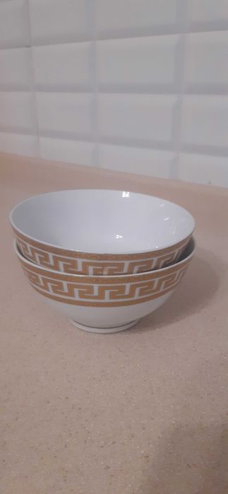 Продам тарелки для гостей