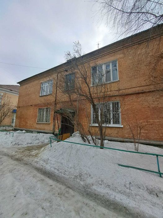 Продам 2х комн СТАЛИНКУ в центре города ул.Тохтарова